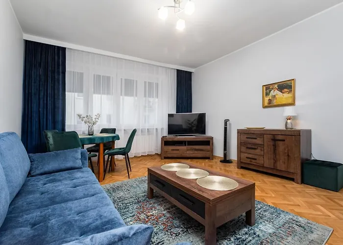 Lewicka 8 By Homeprime