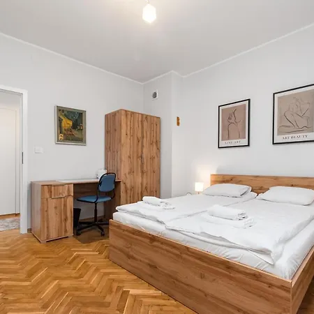 Lewicka 8 By Homeprime Lägenhet